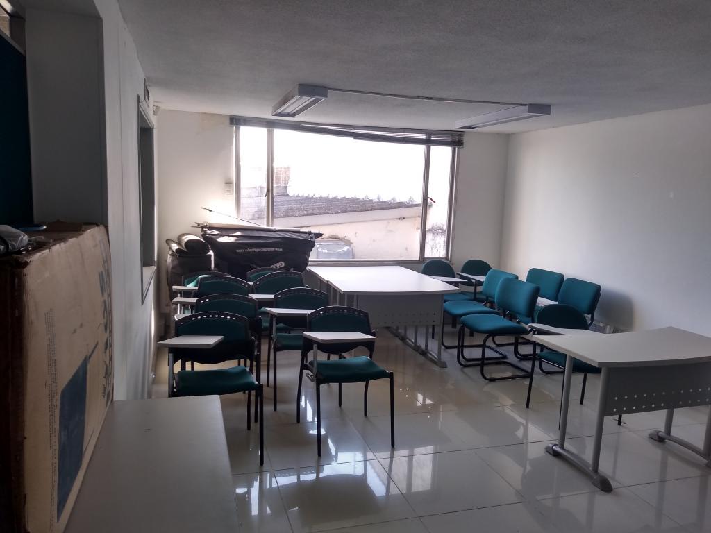 Local EN ARRIENDO EN Sin Barrio, código: 1023474 - 19