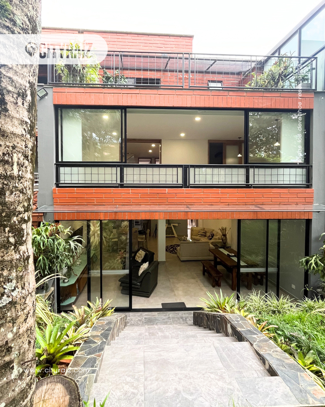 Home in Metric Way