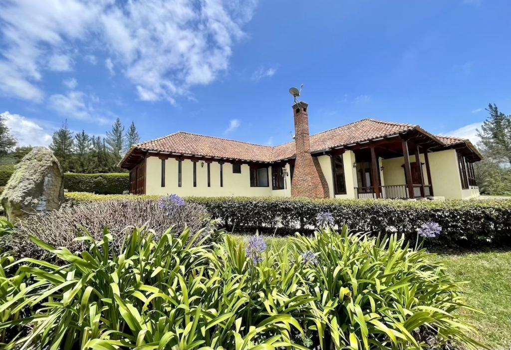 Finca EN VENTA EN Vereda El Rodeo, código: 1025272 - 9