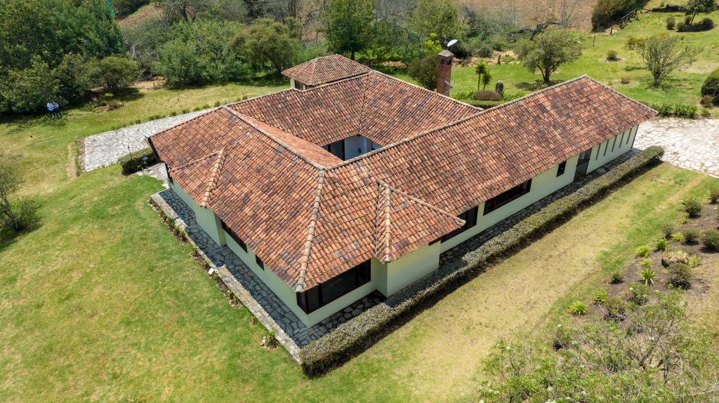 Finca EN VENTA EN Vereda El Rodeo, código: 1025272 - 7