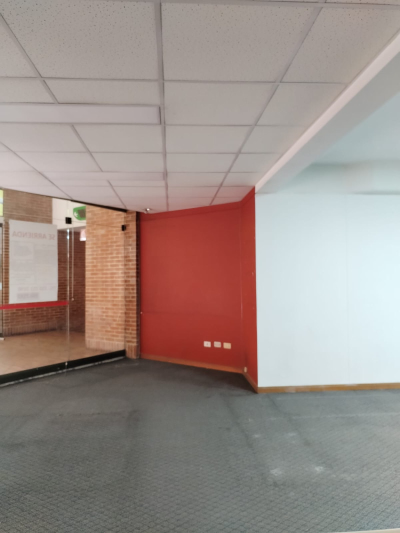Local EN ARRIENDO EN Parque Central Bavaria, código: 1084758 - 8