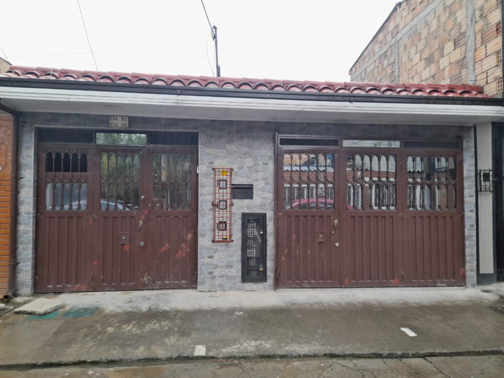 APARTAMENTO CARRERA 92 No. 72 A - 26, Santa Rosita, Bogotá