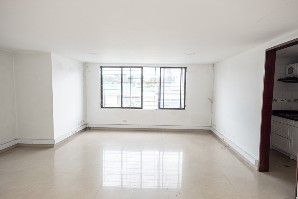 Local En Arriendo - Pontevedra, Bogotá