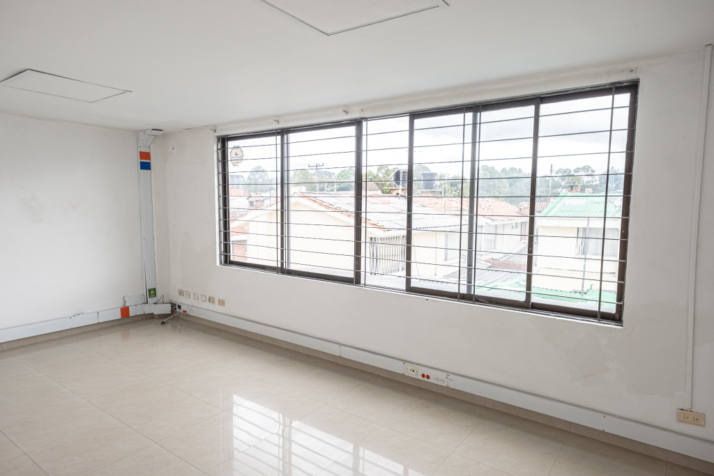 Local En Arriendo - Pontevedra, Bogotá