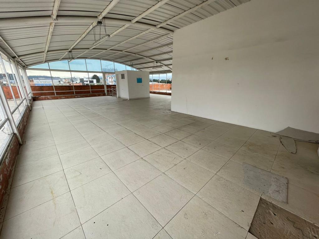 Edificio En Arriendo - El Toberín, Bogotá
