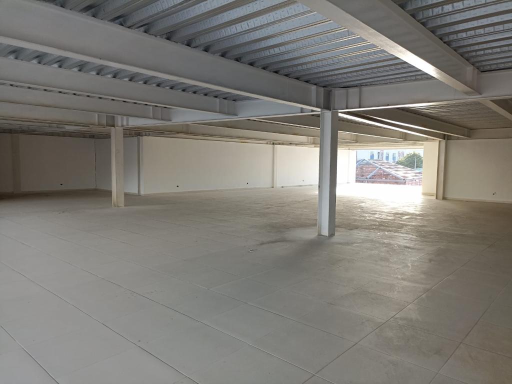 Edificio En Arriendo - Toberin, Bogotá