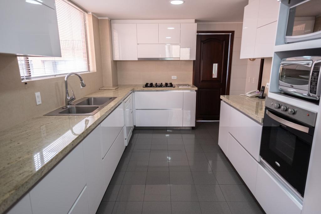 Apartamento En Venta - Los Rosales, Bogotá