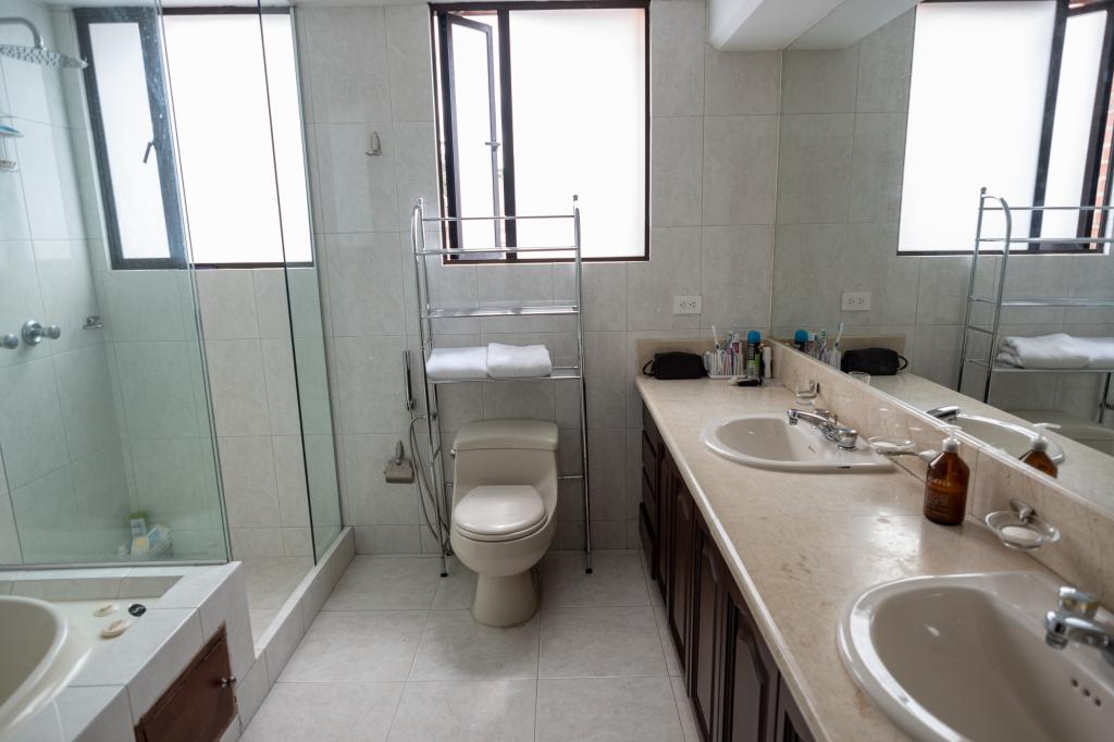 Apartamento En Venta - Los Rosales, Bogotá