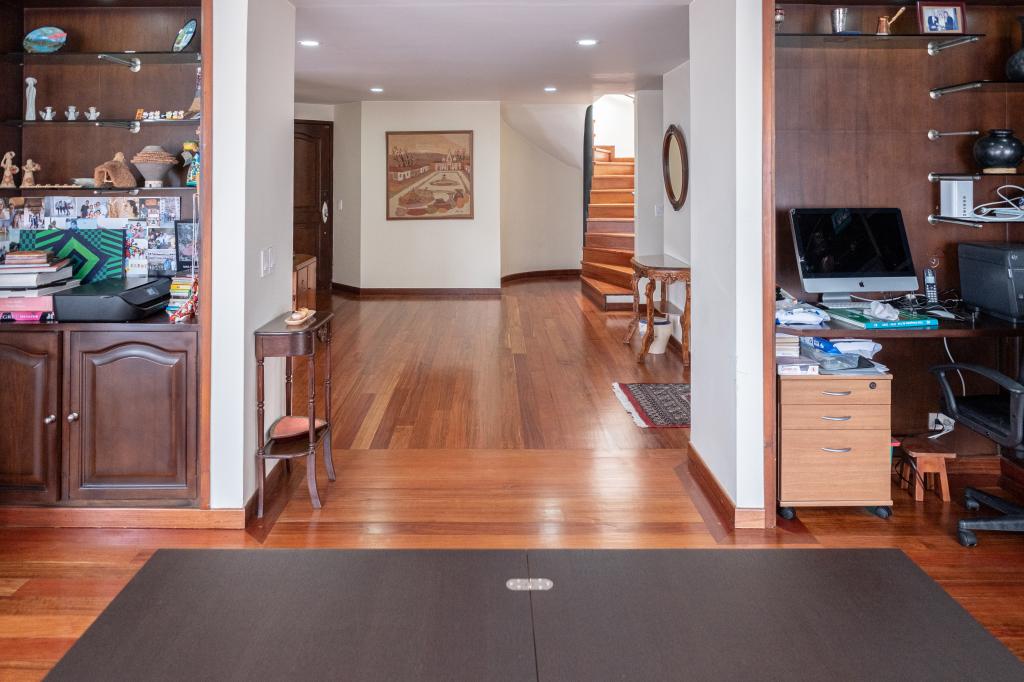 Apartamento En Venta - Los Rosales, Bogotá
