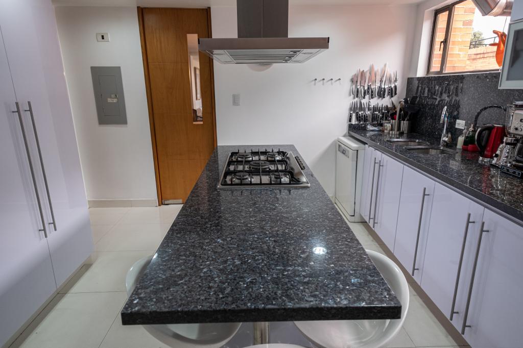Apartamento En Venta - Santa Barbara-Usaquén, Bogotá