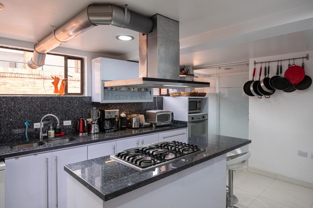 Apartamento En Venta - Santa Barbara-Usaquén, Bogotá