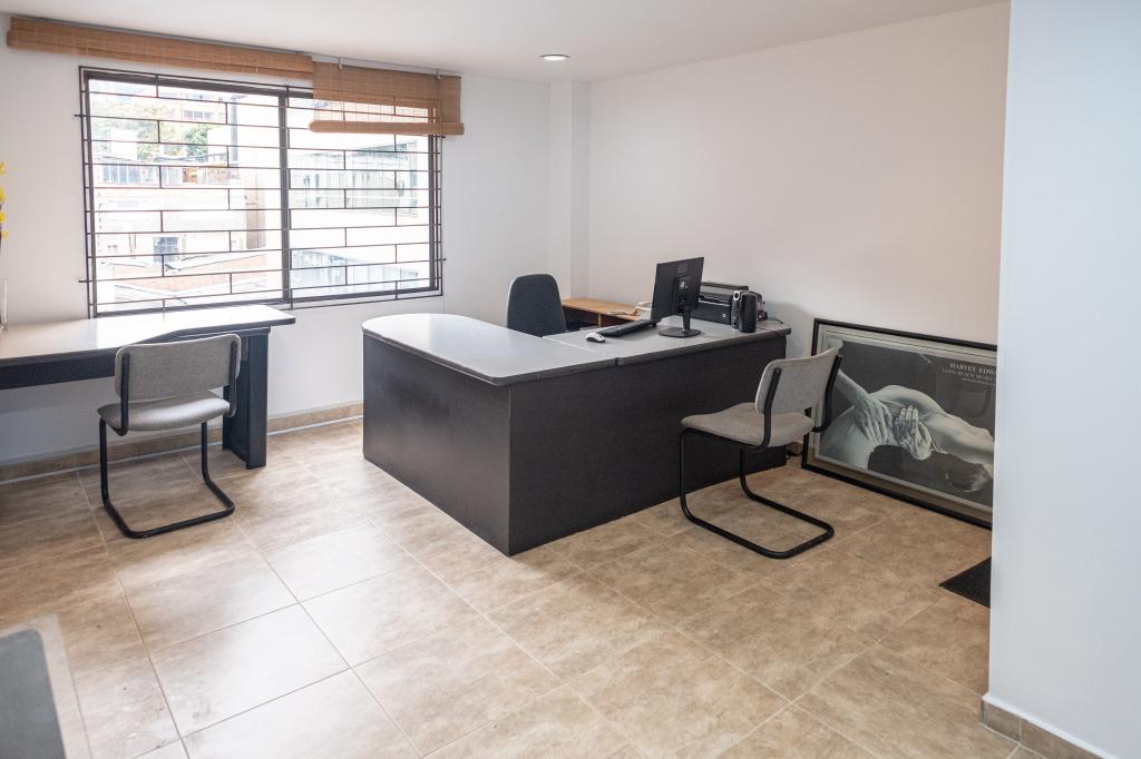 Consultorio En Arriendo/Venta - Santa Barbara Oriental-Usaquén, Bogotá
