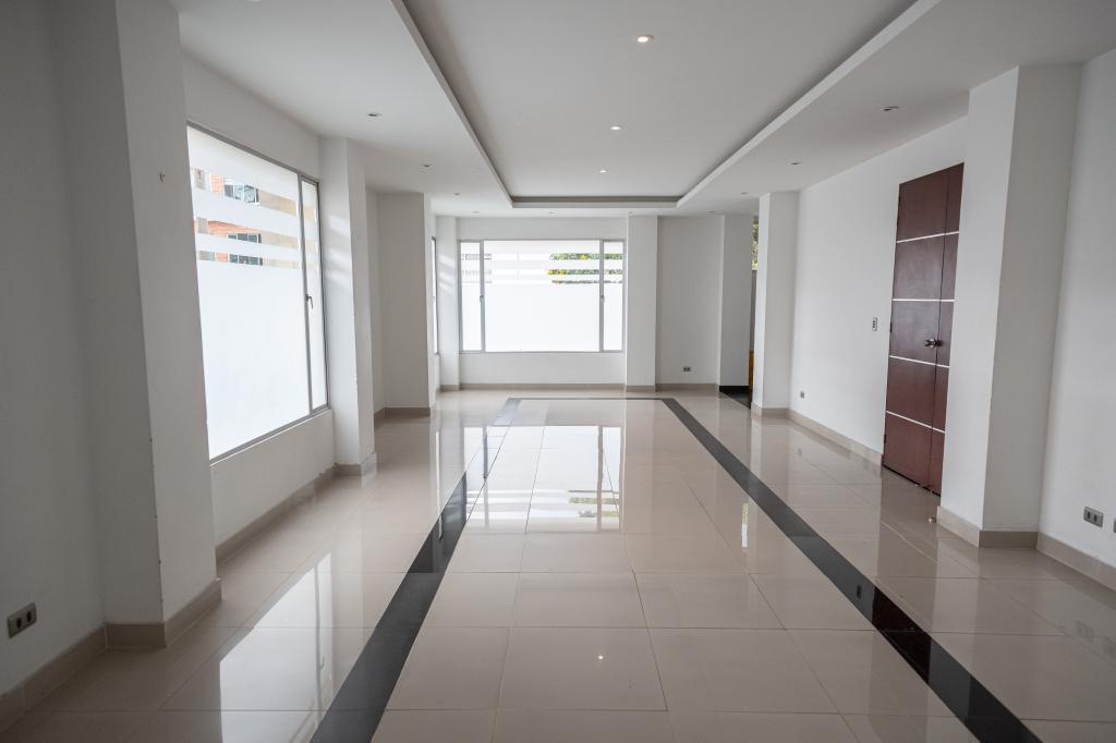 Apartamento En Venta - Puente Largo, Bogotá