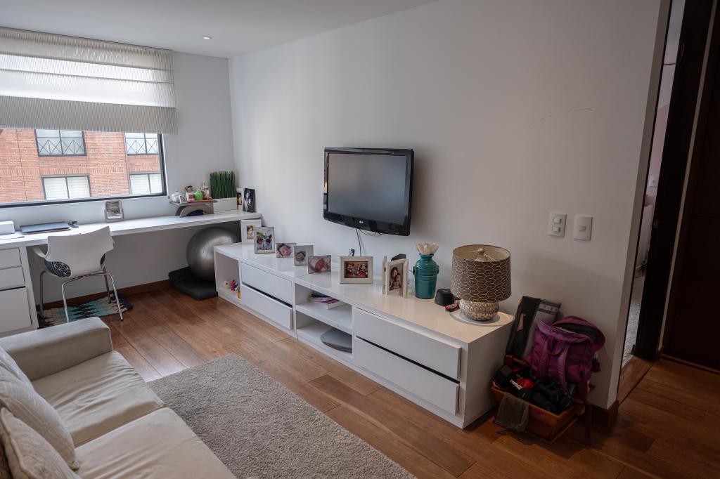 Apartamento En Venta - Los Rosales, Bogotá