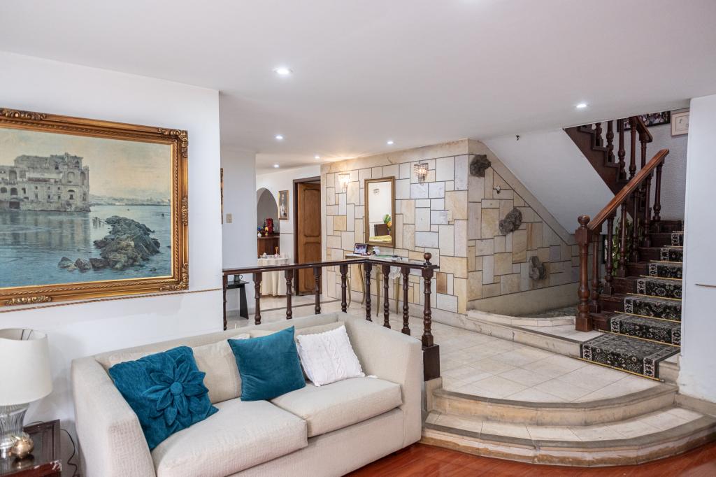 Casa En Arriendo - Nueva Autopista-Usaquén, Bogotá