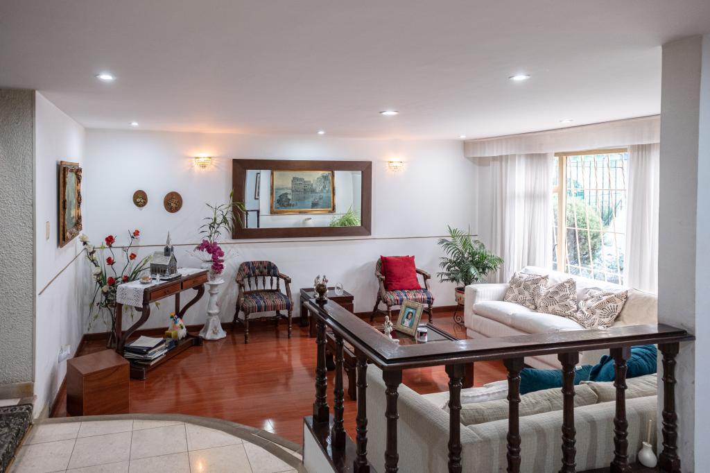 Casa En Arriendo - Nueva Autopista-Usaquén, Bogotá