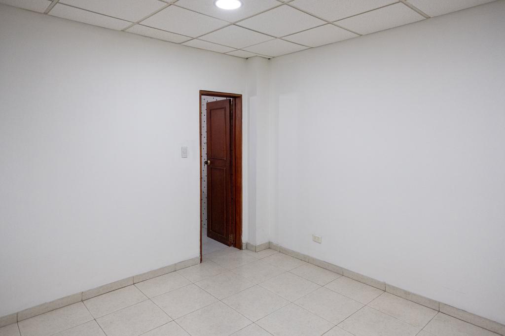 Oficina En Arriendo - Normandia Occidental, Bogotá