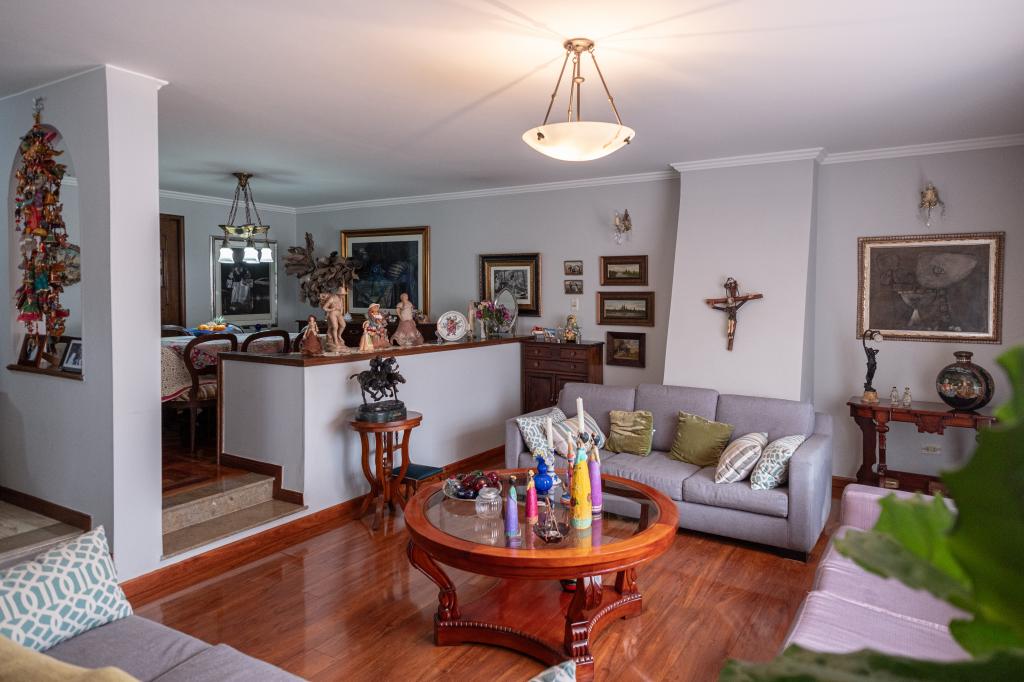 Casa En Arriendo/Venta - Santa Barbara Central-Usaquén, Bogotá