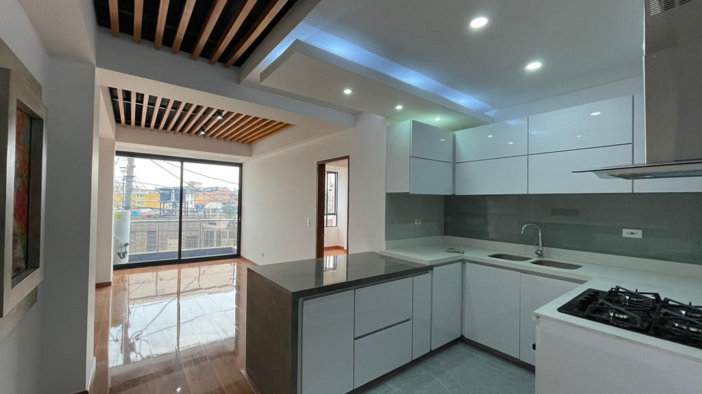 Apartamento En Venta - Floralia I Y  Ii  Sector, Bogotá