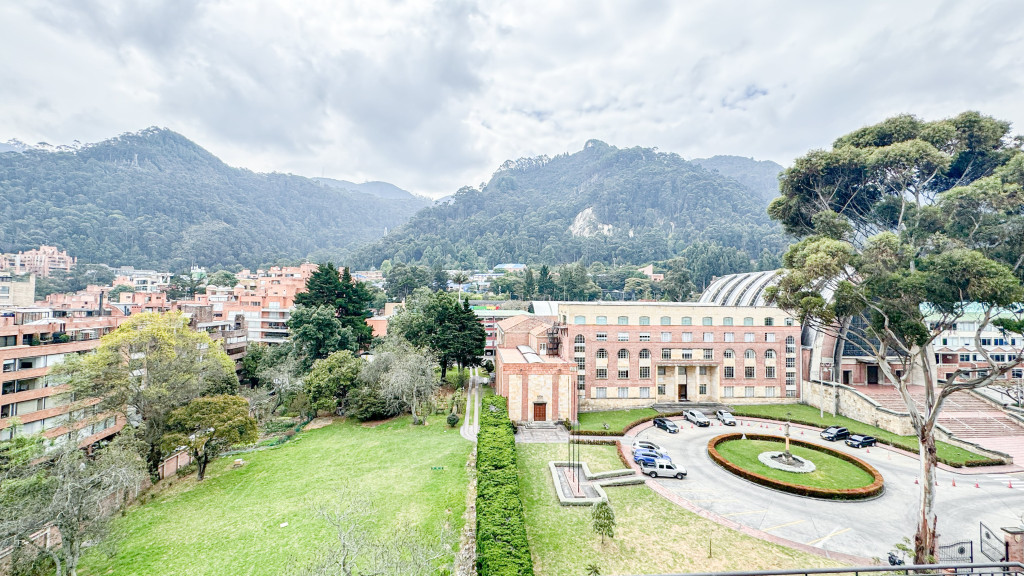 Apartamento En Venta - Los Rosales, Bogotá