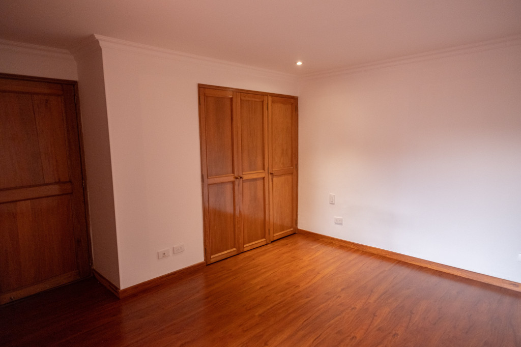 Apartamento En Arriendo/Venta - Los Rosales, Bogotá