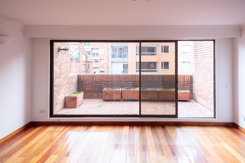 Apartamento En Arriendo/Venta - Los Rosales, Bogotá