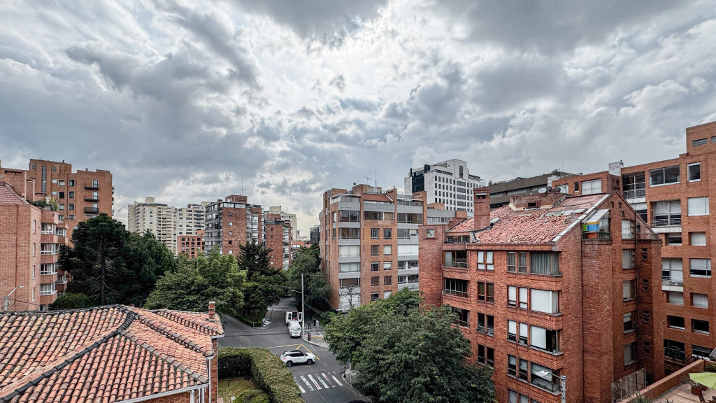 Apartamento En Arriendo/Venta - Los Rosales, Bogotá