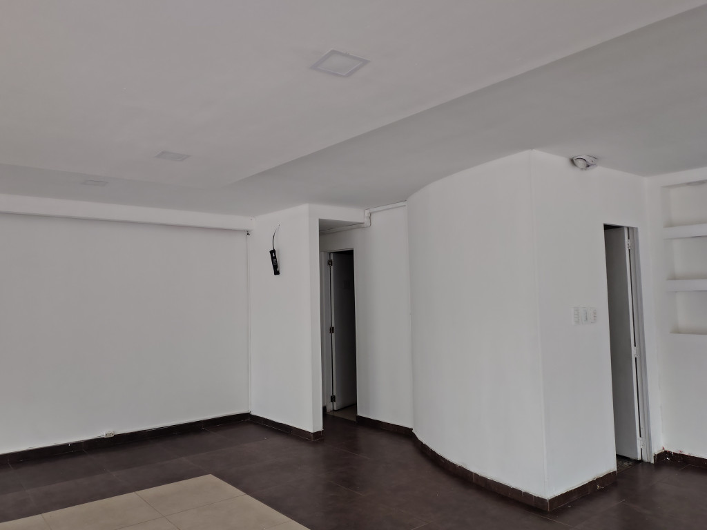 Local En Arriendo - Lago Gaitán, Bogotá
