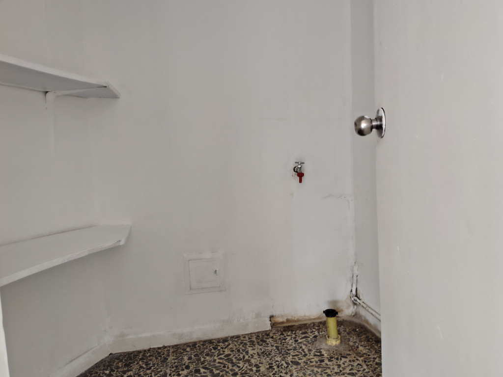 Local En Arriendo - Lago Gaitán, Bogotá