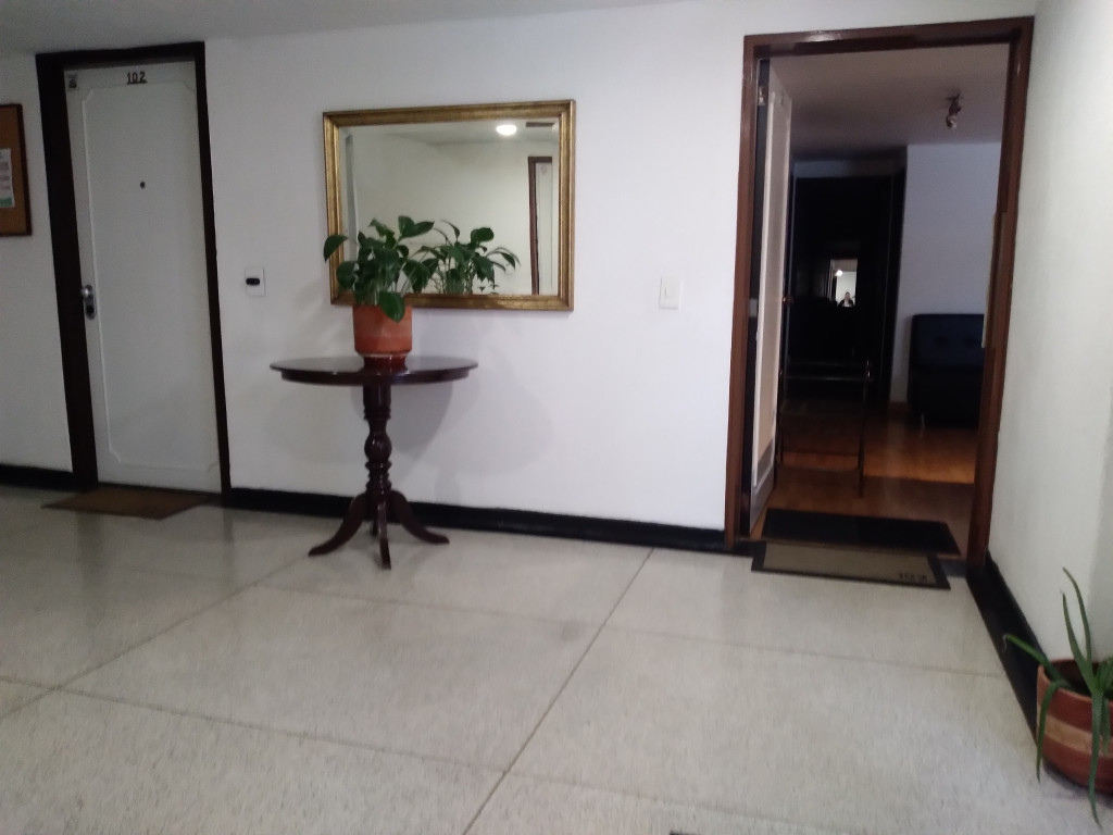 Apartamento En Venta - Santa Barbara Central-Usaquén, Bogotá