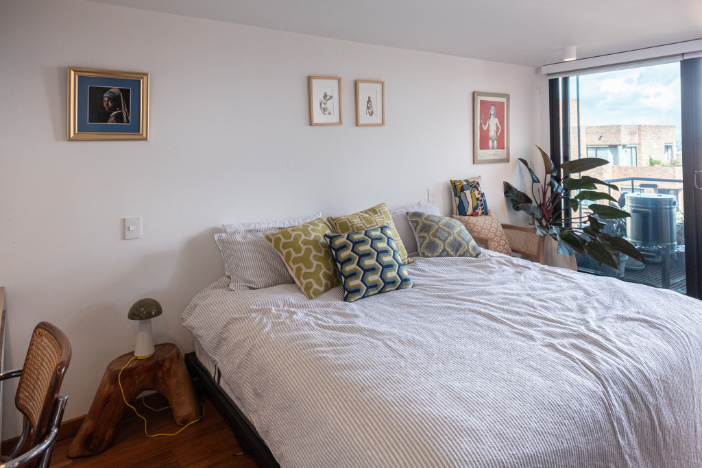 Apartaestudio En Arriendo - Los Rosales, Bogotá