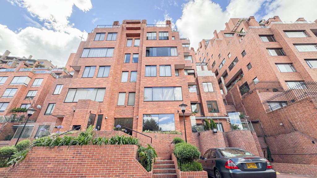 Apartaestudio En Arriendo - Los Rosales, Bogotá