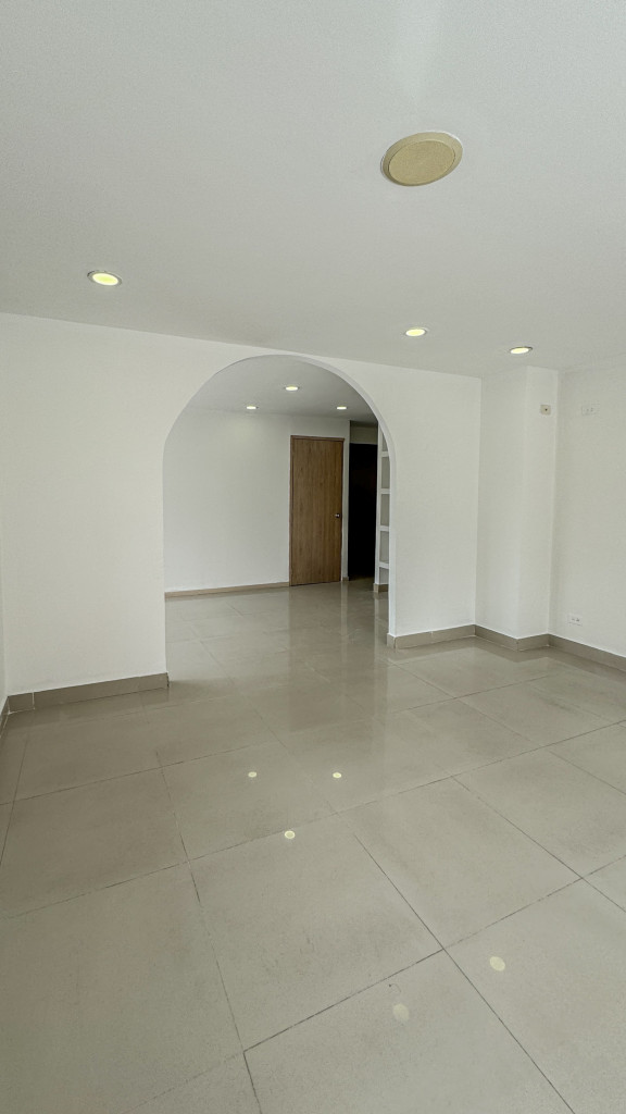 Local En Arriendo - Cedritos-Usaquén, Bogotá