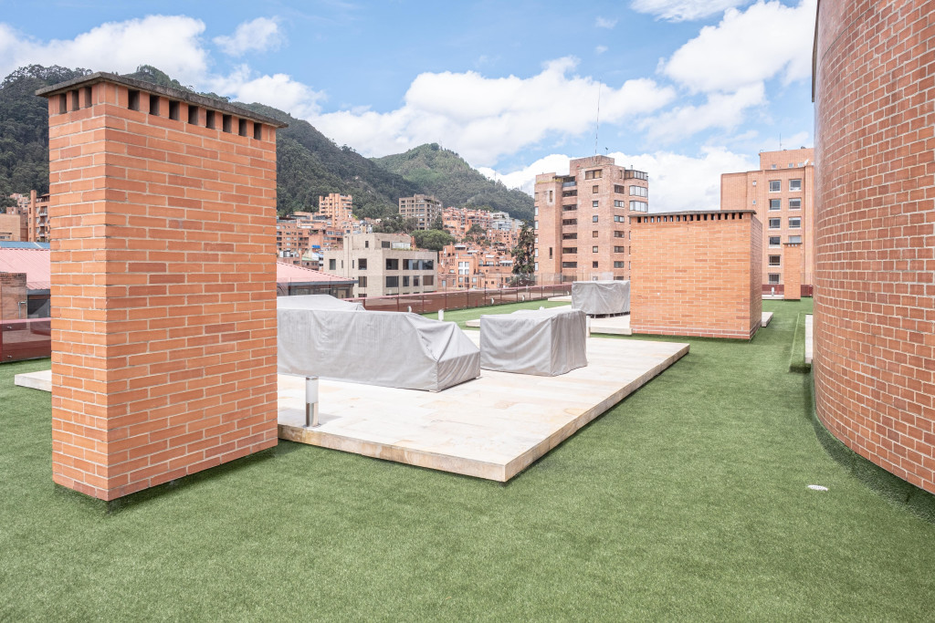 Apartamento En Arriendo - Los Rosales, Bogotá