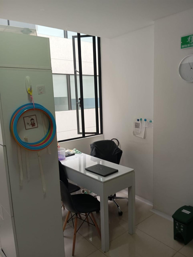 Consultorio En Arriendo - Bella Suiza-Usaquén, Bogotá