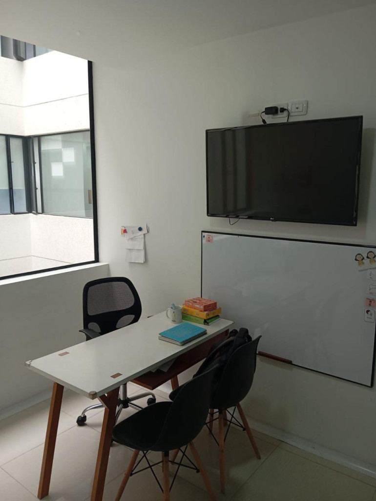 Consultorio En Arriendo - Bella Suiza-Usaquén, Bogotá