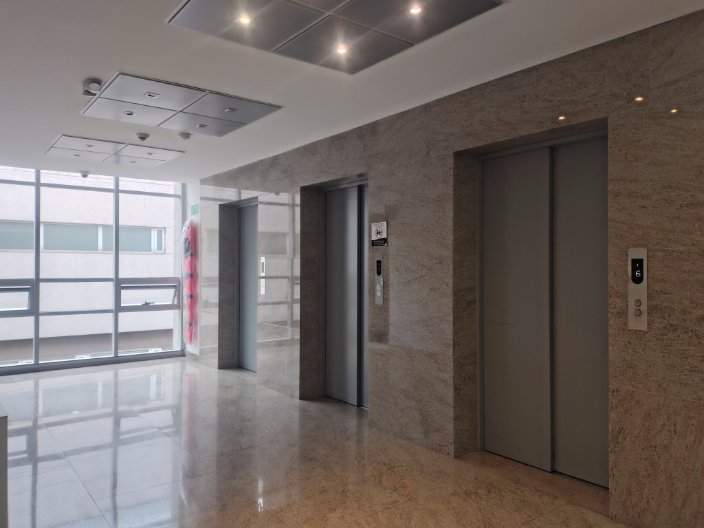 Consultorio En Arriendo - Santa Barbara Occidental-Usaquén, Bogotá