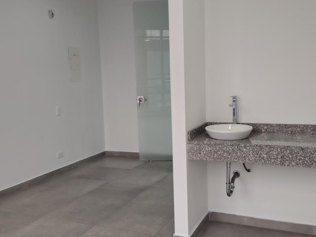 Consultorio En Arriendo - Santa Barbara Occidental-Usaquén, Bogotá