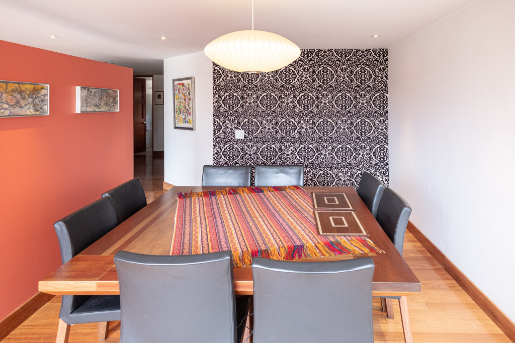Apartamento En Arriendo - Los Rosales, Bogotá