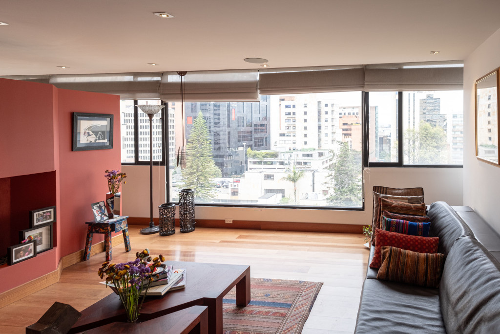 Apartamento En Arriendo - Los Rosales, Bogotá