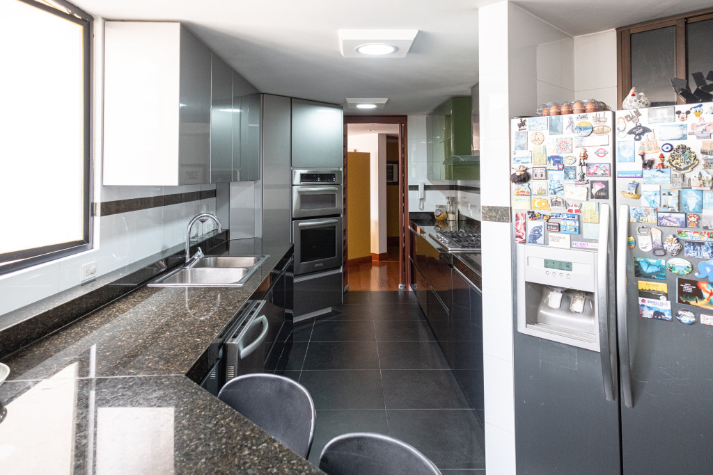 Apartamento En Arriendo - Los Rosales, Bogotá