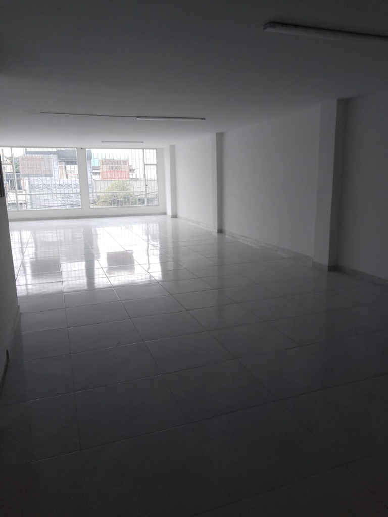 Local En Arriendo - Ciudad Kennedy Central, Bogotá