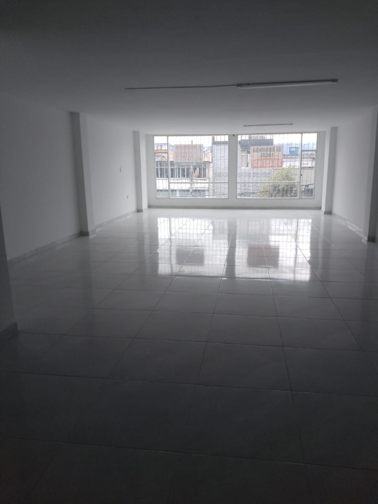 Local En Arriendo - Ciudad Kennedy Central, Bogotá