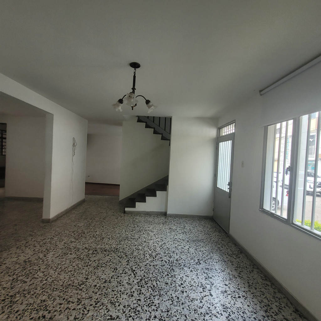 CASA 31 #5 -21, San Simón Parte Alta, Ibagué
