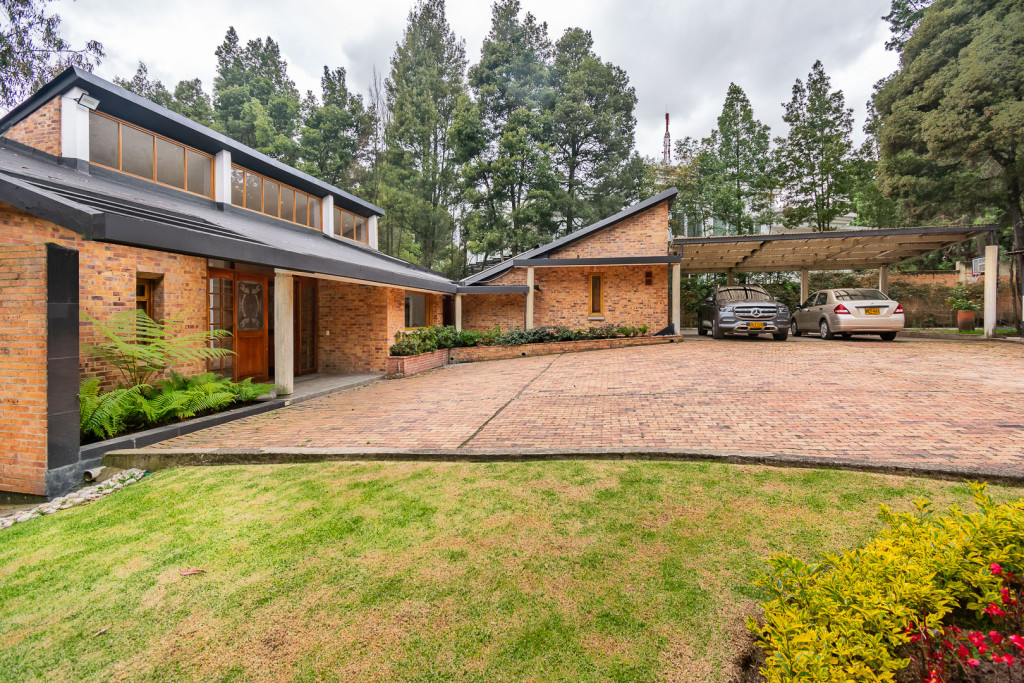 Casa EN ARRIENDO EN Cerros De Suba (Localidad De Suba), código: 10260099 - 0