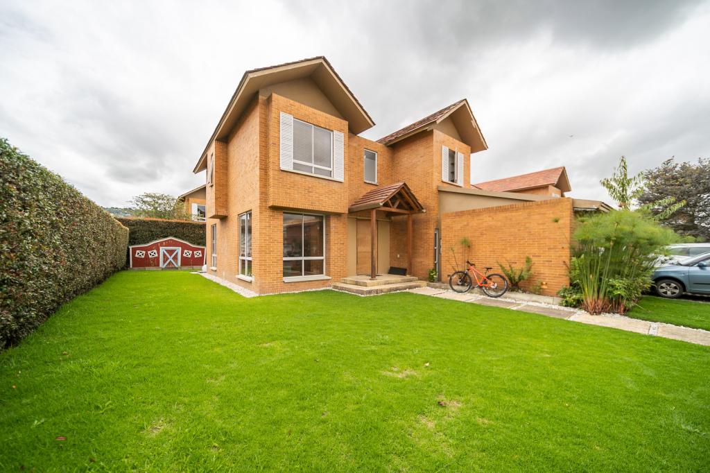 Casa-condominio EN VENTA EN Hacienda Fontanar, código: 10370277 - 0