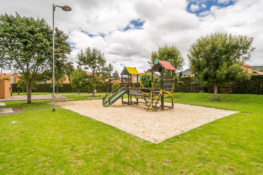 Casa-condominio EN VENTA EN Hacienda Fontanar, código: 10370277 - 25