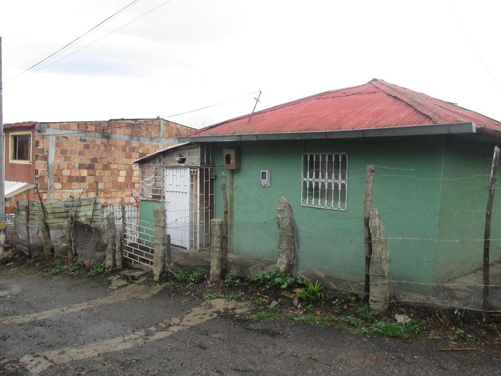 Casa-lote EN VENTA EN Centro Usme, código: 1028204 - 0