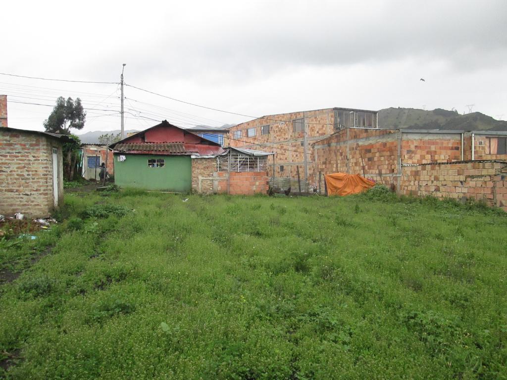 Casa-lote EN VENTA EN Centro Usme, código: 1028204 - 5