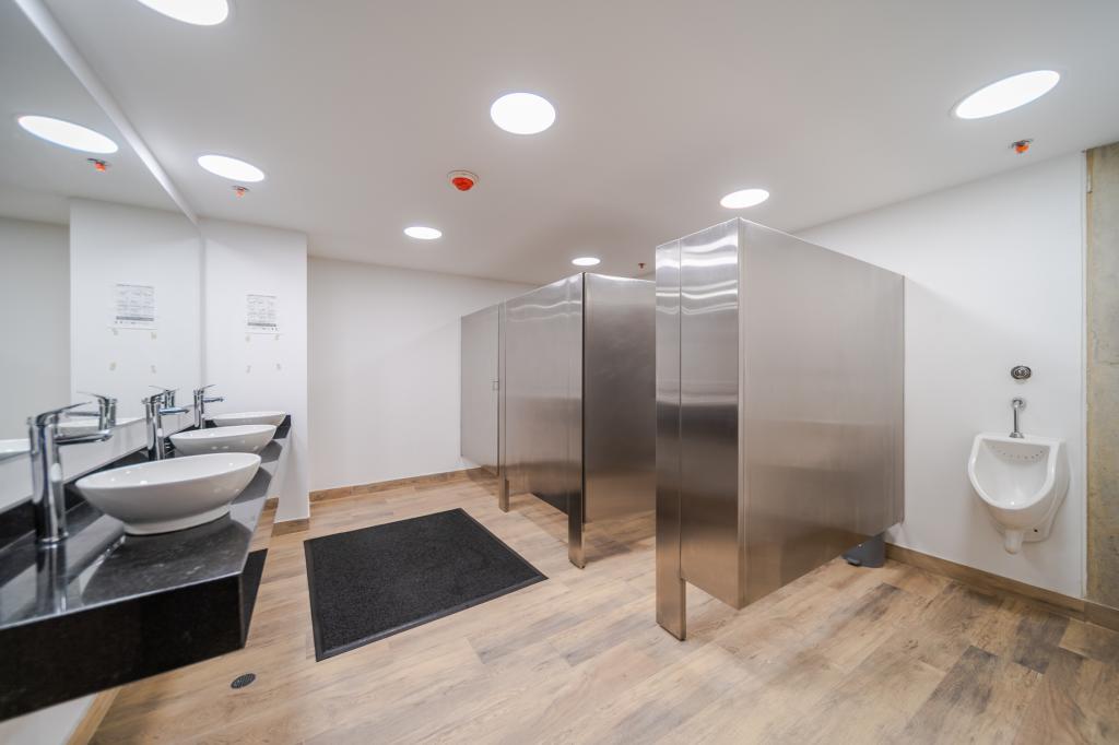 Oficina En Arriendo/Venta - Prado Veraniego, Bogotá